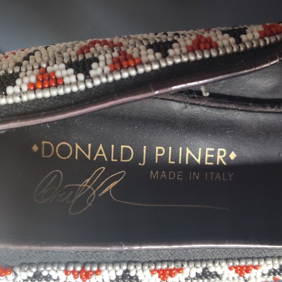 Donald J Pliner glass beaded peep-toe pump - Picture 2 of 8